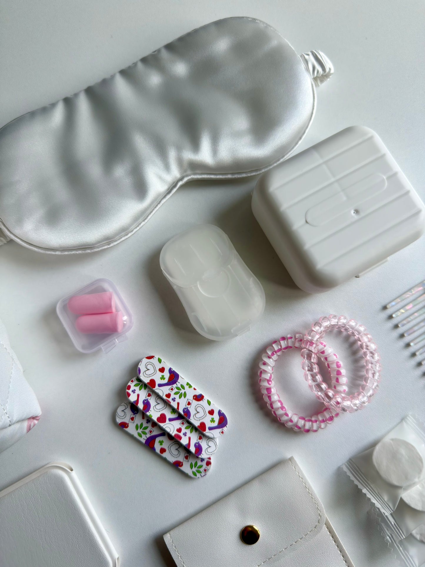 🤍 White Everyday Essentials Set – Clean, Minimal & Timeless